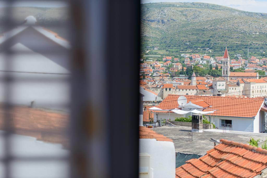 Apartments Bava Trogir Bagian luar foto